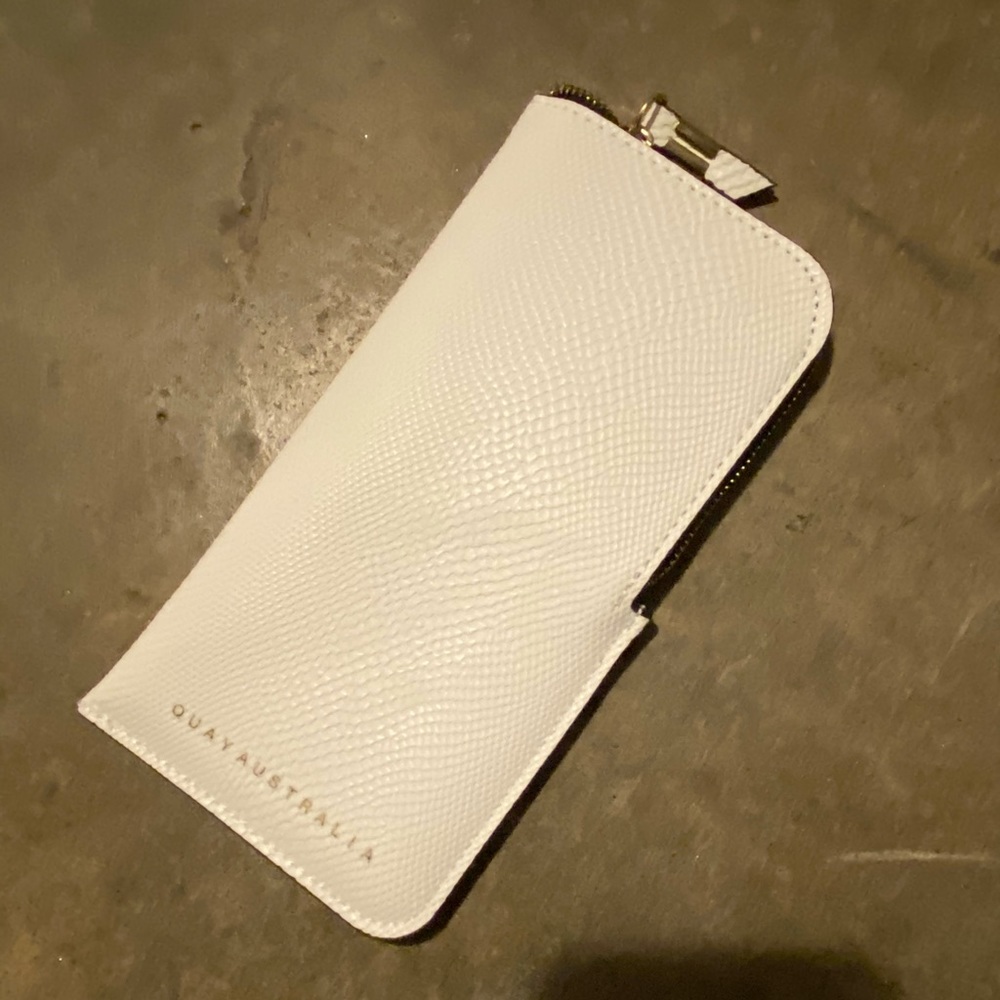 Quay Australia white faux leather glasses pouch